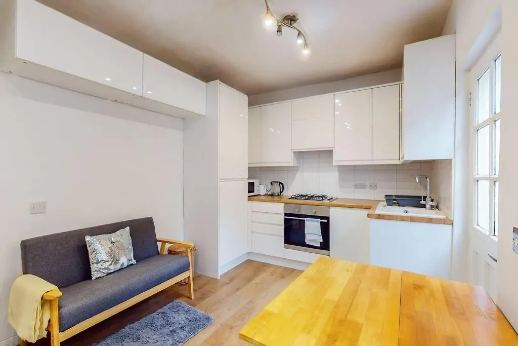 Stunning 2Bdr With Beautiful Garden Apartment London United Kingdom
