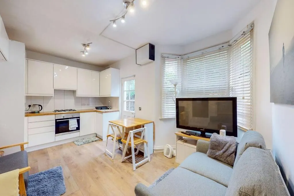 Stunning 2Bdr With Beautiful Garden Apartment London United Kingdom